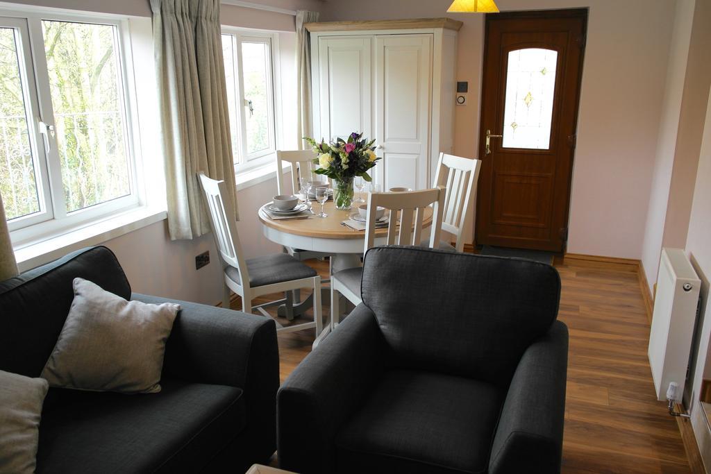 Ashford House 2 Bedroom 'outdoor Bathing Tub' Apartment